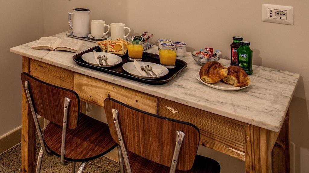 Colosseo Accomodation Room Guest House Рим Екстериор снимка