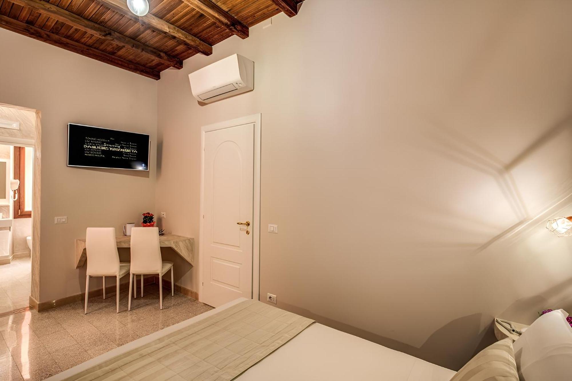 Colosseo Accomodation Room Guest House Рим Екстериор снимка