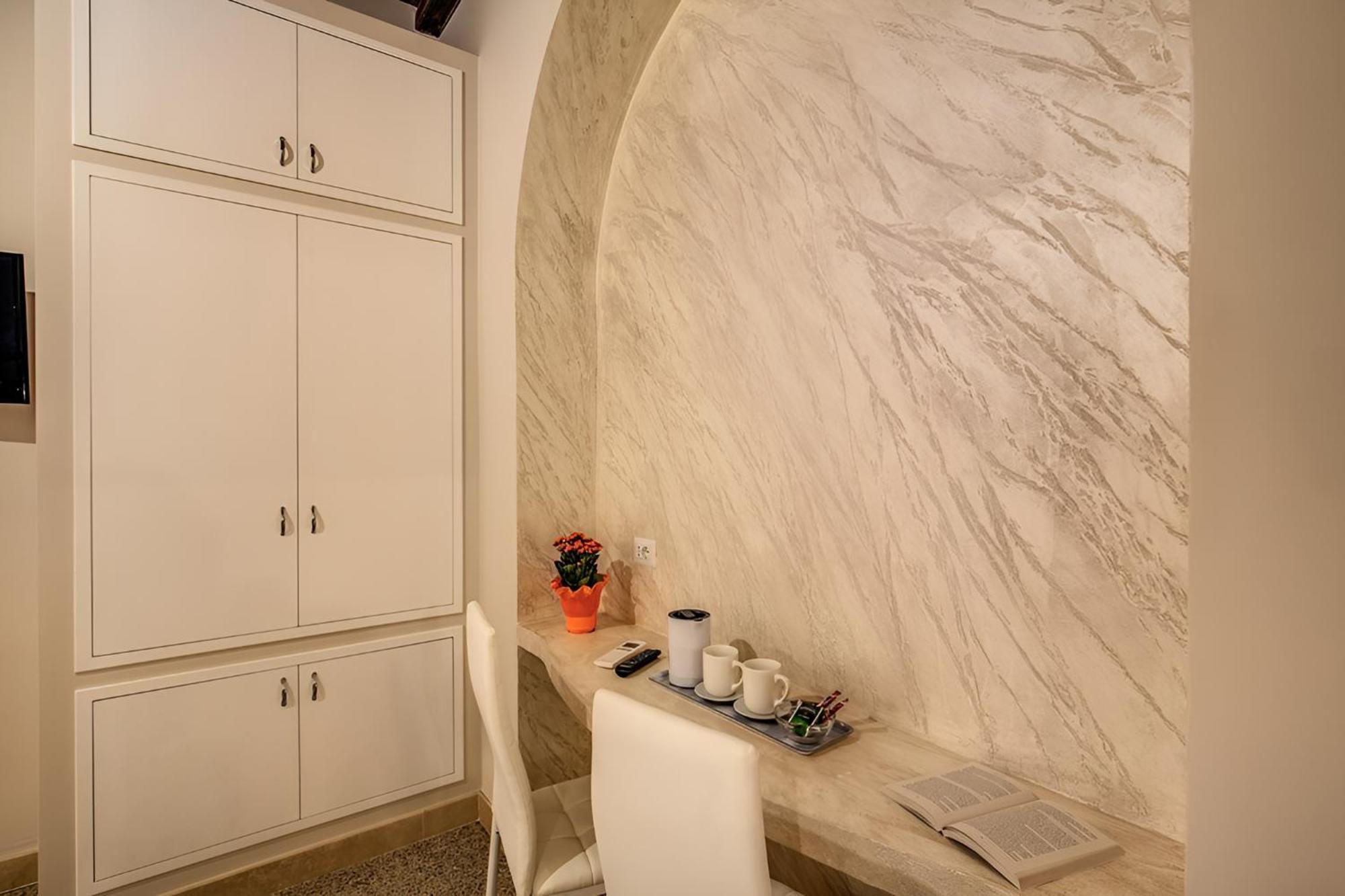 Colosseo Accomodation Room Guest House Рим Екстериор снимка